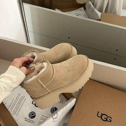 CLASSIC ULTRA MINI PLATFORM IN TORTILLA BROWN SUEDE