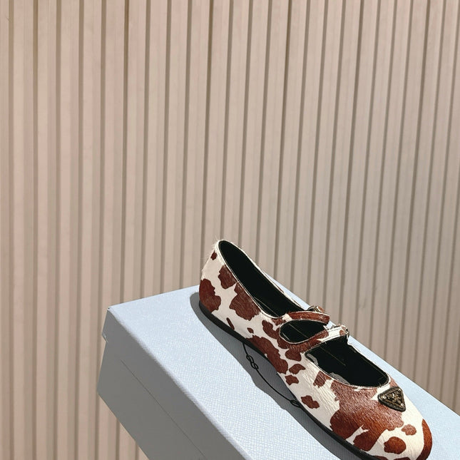 PRADA 25S CRYSTAL EMBELLISHED BALLERINA IN WHITE AND DARK BROWN FUR