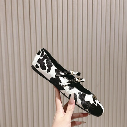 PRADA 25S CRYSTAL EMBELLISHED BALLERINA IN WHITE AND BLACK FUR