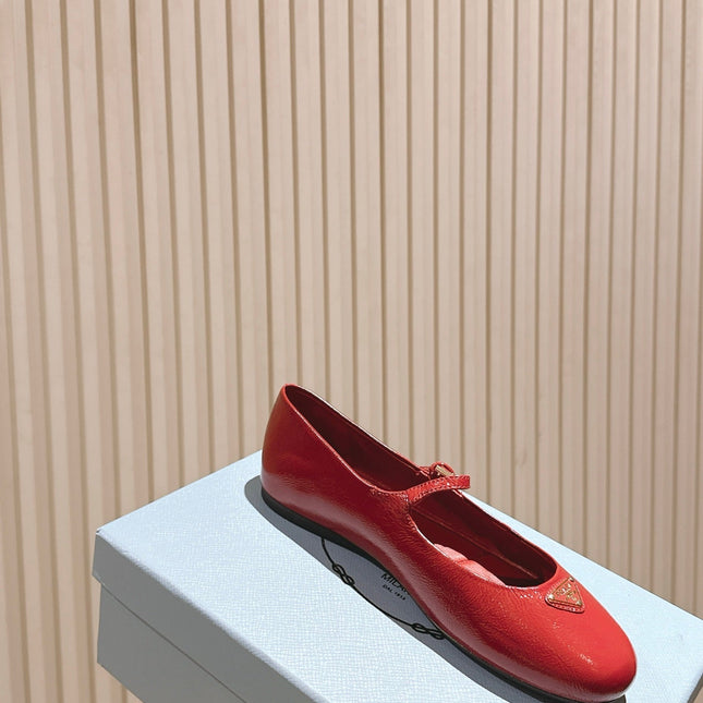 PRADA 25S BALLERINAS IN RED WINE CALFSKIN GLOSSY