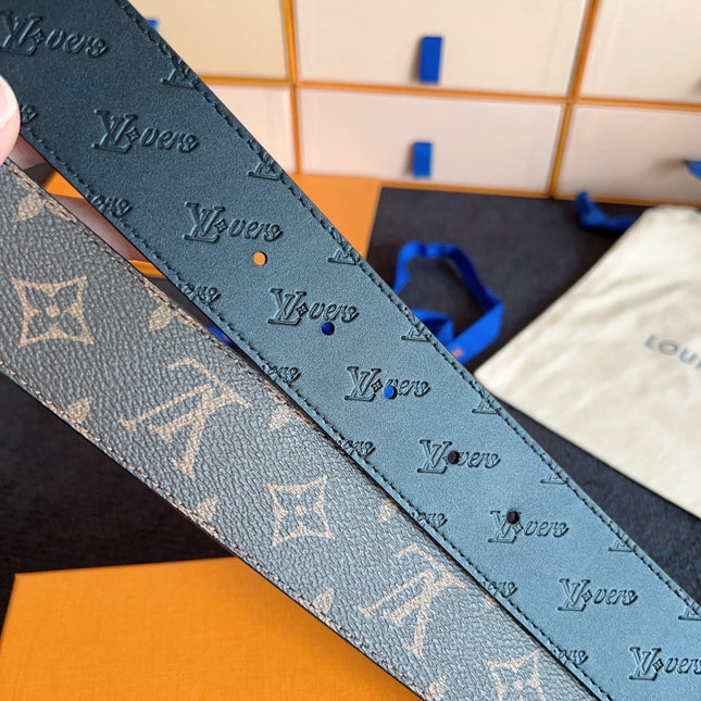 BELT 40MM IN BROWN BLACK GRAINED CALFSKIN EMBOSSED LOGO GREY BUCKLE