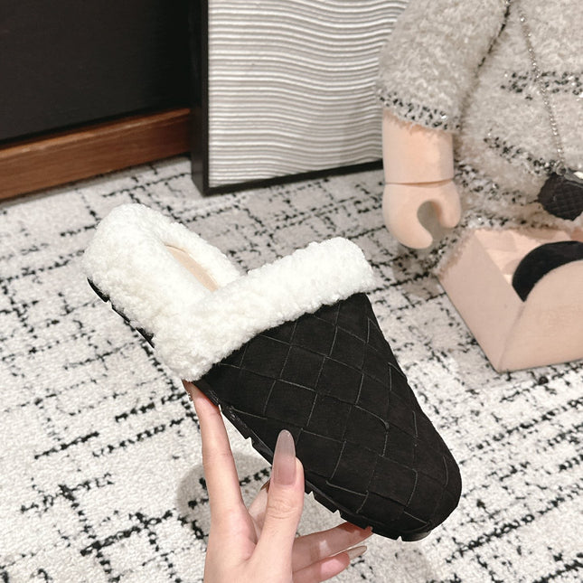 REGGIE SLIPPER IN BLACK SUEDE AND SHEARLING LINING