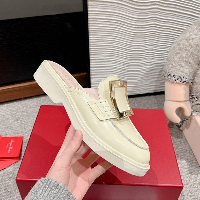 VIV' RANGERS MULES IN CREAM SHINY CALFSKIN GOLD BUCKLE
