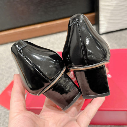 BELLE VIVIER PUMPS IN BLACK PATENT CALFSKIN