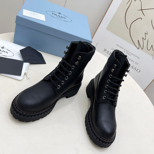 PRADA 25S LACE UP BOOTS BLACK CALFSKIN
