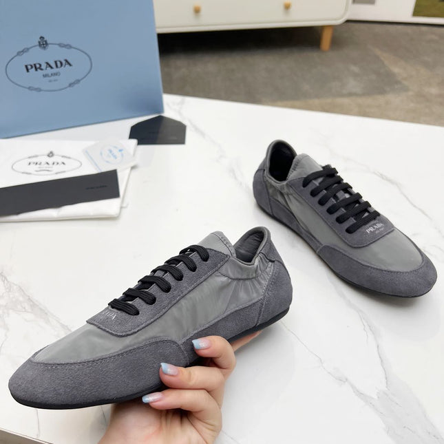 COLLAPSE SNEAKERS IN GRAY SUEDE AND NYLON