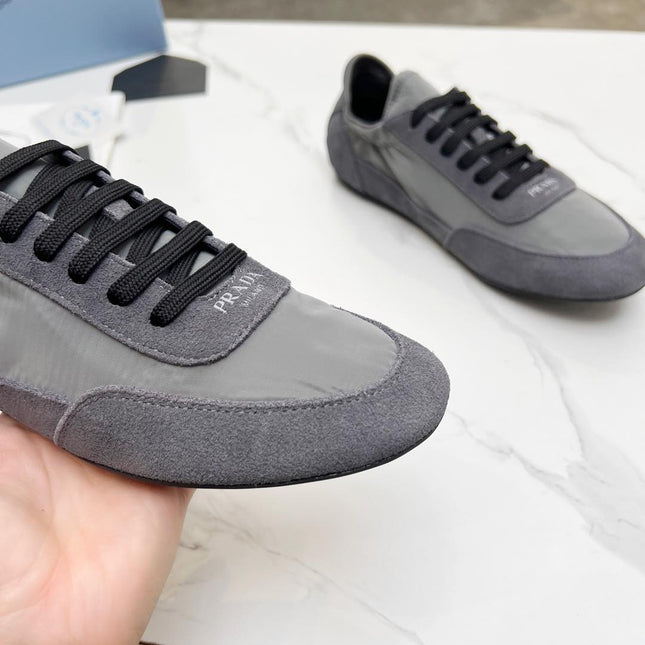 COLLAPSE SNEAKERS IN GRAY SUEDE AND NYLON