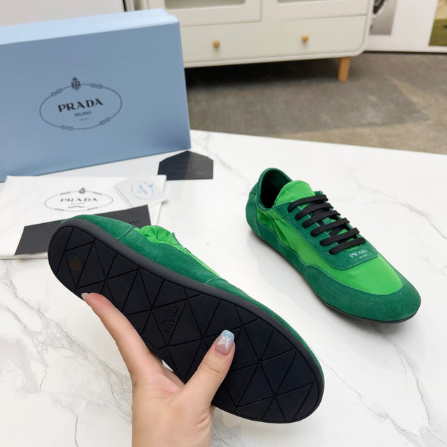 COLLAPSE SNEAKERS IN GREEN SUEDE AND NYLON