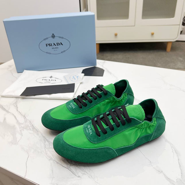 COLLAPSE SNEAKERS IN GREEN SUEDE AND NYLON