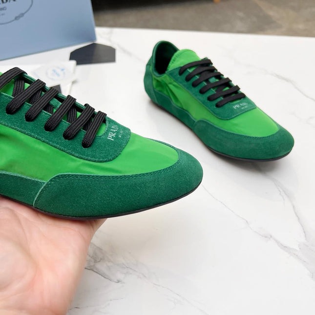 COLLAPSE SNEAKERS IN GREEN SUEDE AND NYLON