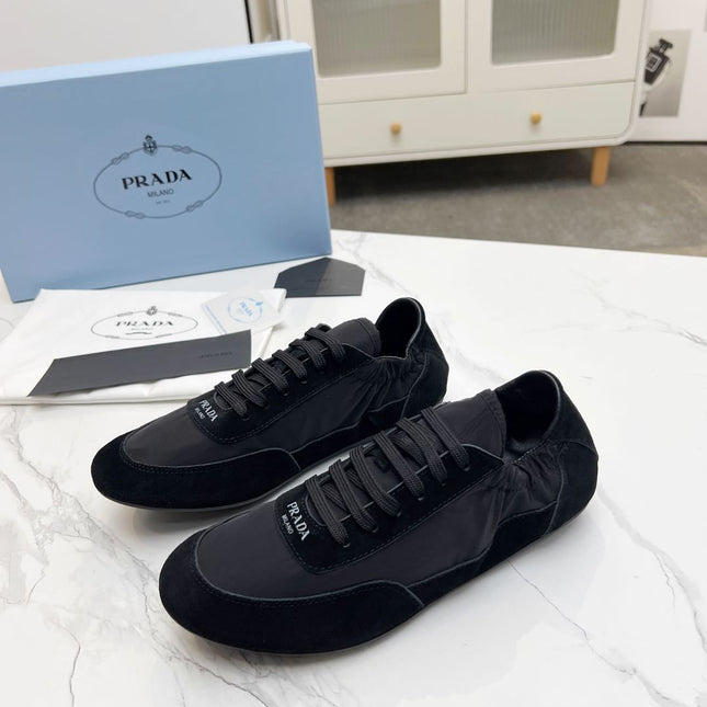 COLLAPSE SNEAKERS IN BLACK SUEDE AND NYLON