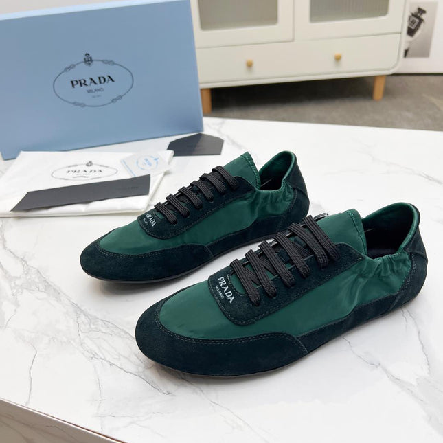 COLLAPSE SNEAKERS IN BLACK SUEDE AND FOREST GREEN NYLON