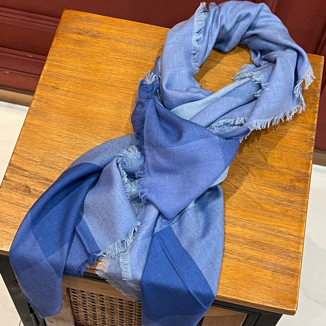 SQUAR SCARF 153 CM IN AZURE BLUE CASHMERE 413790