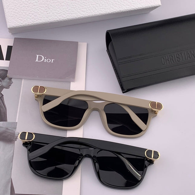 MONTAIGNE SUNGLASS CD6113 IN ACETATE