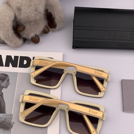 MONTAIGNE SUNGLASS D7191 IN ACETATE