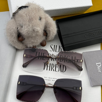 MONTAIGNE SUNGLASS CD3641 IN METAL