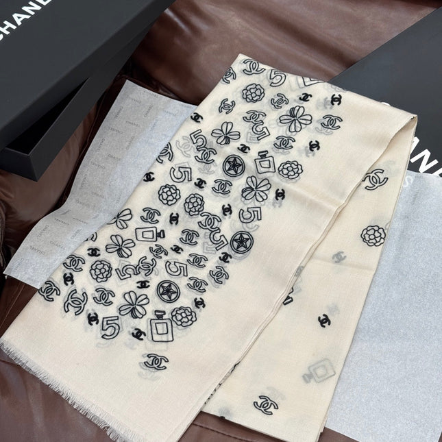CHANEL 25S SCARF 200 IN CASHMERE 727296