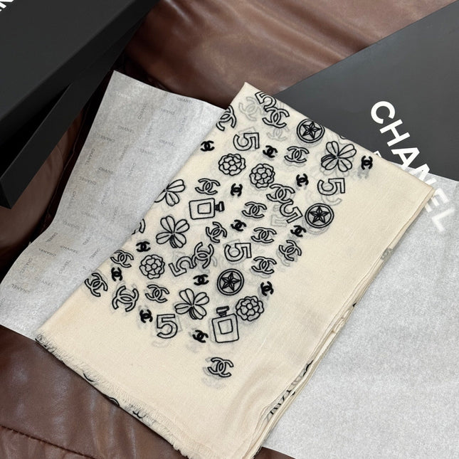 CHANEL 25S SCARF 200 IN CASHMERE 727296