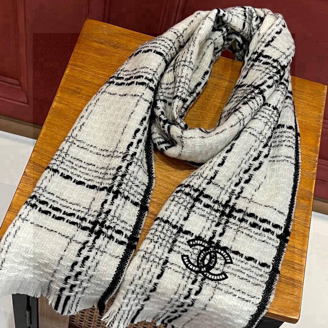 CHANEL 25S SCARF 185 IN CASHMERE 730559