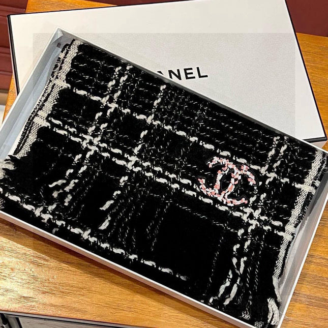 CHANEL 25S SCARF 185 IN CASHMERE 730560