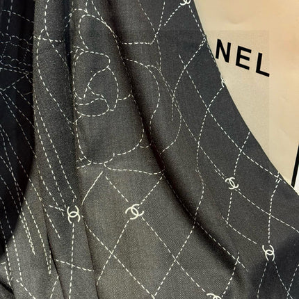 CHANEL 25S SCARF 140 IN SILK 735800