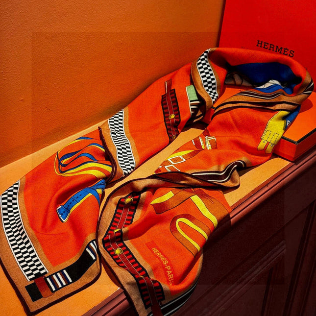 HERMES 25S SCARF 140 IN SILK AND CASHMERE 735809