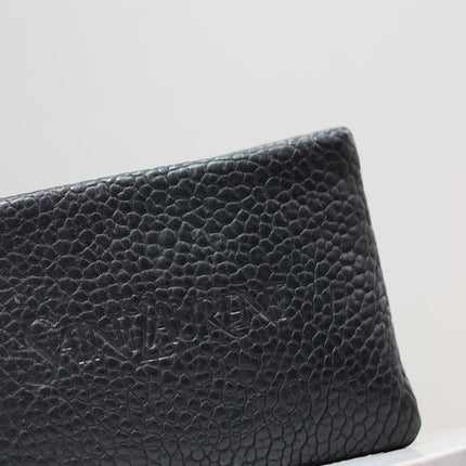 POUCH WITH ELEPHANT TEXTURE 23 IN BLACK LAMBSKIN LOGO EMBOSSED