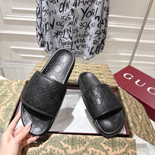 SANDALS 25S IN BLACK LAMBSKIN EMBOSSED LOGO