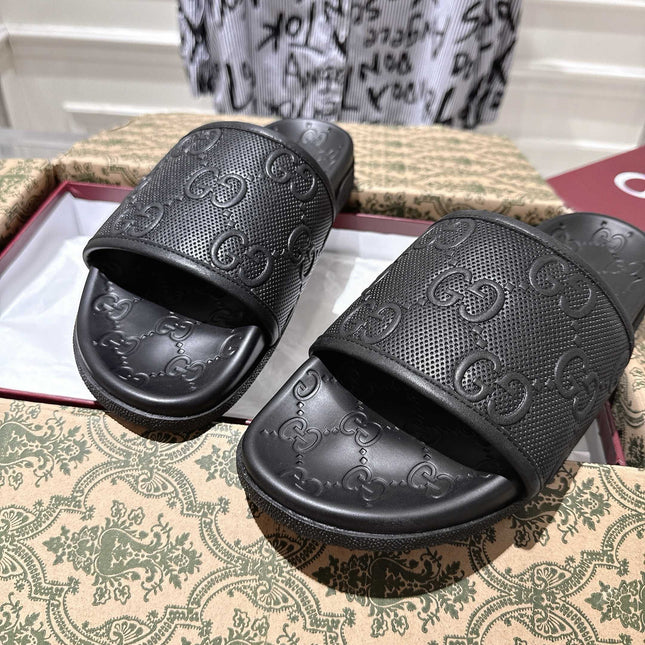 GG SANDALS 25S IN BLACK LAMBSKIN EMBOSSED LOGO
