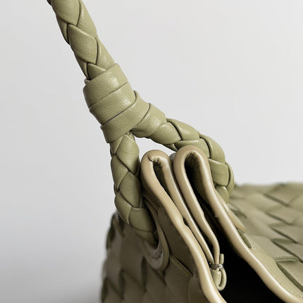 BV Small Parachute 21 Light Olive Lambskin Ghw