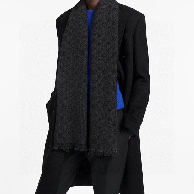 SCARF 180 CM IN BLACK CLASSIC MONOGRAM CASHMERE 396441
