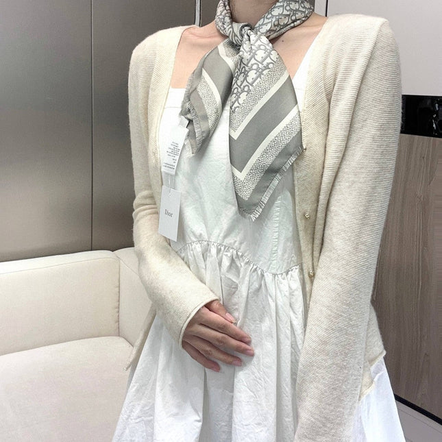 DIOR SCARF 70 CM IN SILK 600304