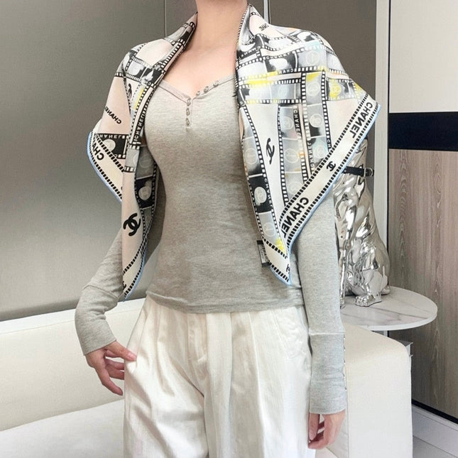 CHANEL 25S SCARF 88 IN SILK 737190