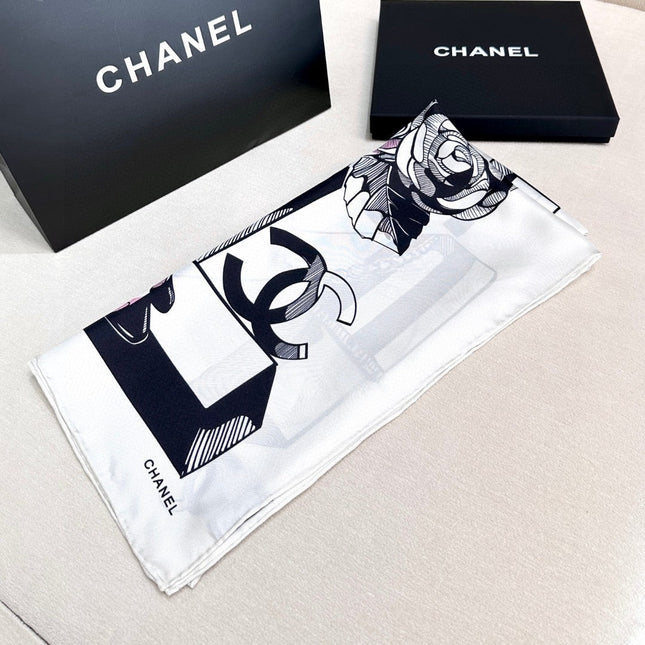 CHANEL 25S SCARF 90 IN SILK 718599