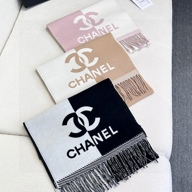 CHANEL 25S SCARF 184 IN MERINO WOOL 727322