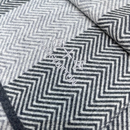 LV SCARF 180 CM IN CASHMERE 714296