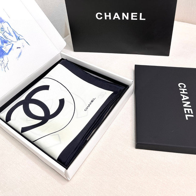 CHANEL 25S SCARF 90 IN SILK 730653
