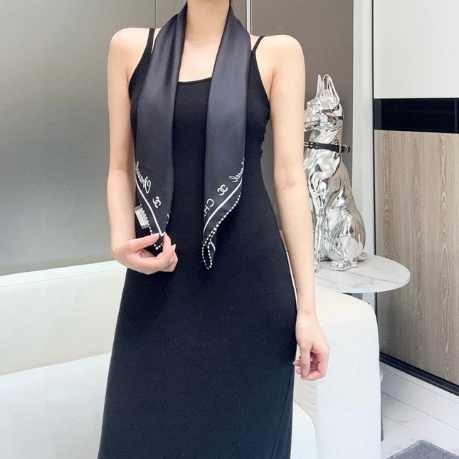 CHANEL 25S SCARF 90 IN SILK 732123