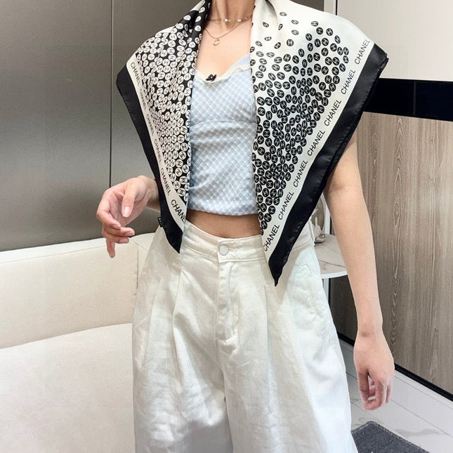 CHANEL 25S SCARF 90 IN SILK 732108