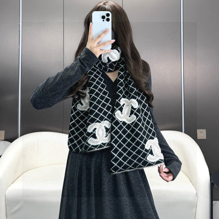 CHANEL 25S SCARF 185 IN CASHMERE 721525