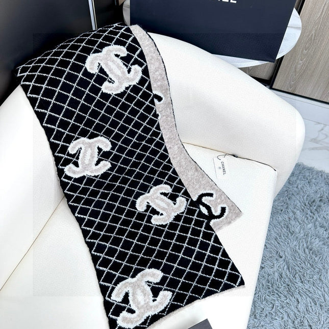 CHANEL 25S SCARF 185 IN CASHMERE 721525