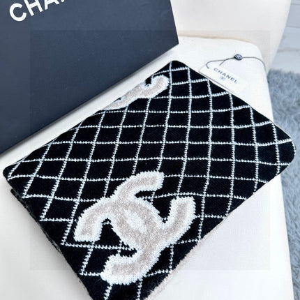 CHANEL 25S SCARF 185 IN CASHMERE 721525