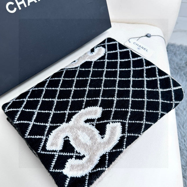 CHANEL 25S SCARF 185 IN CASHMERE 721525