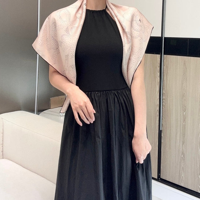 CHANEL 25S SCARF 90 IN SILK 730644