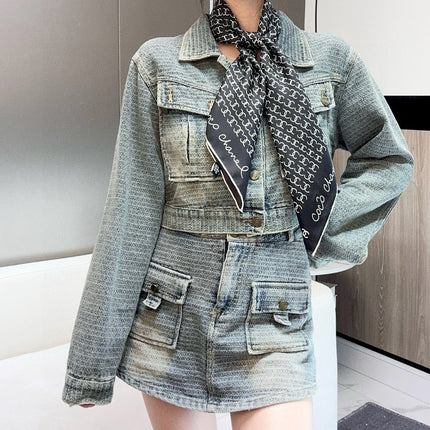 CHANEL 25S SCARF 90 IN SILK 732137
