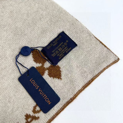 LV SCARF 180 CM IN CASHMERE 700778