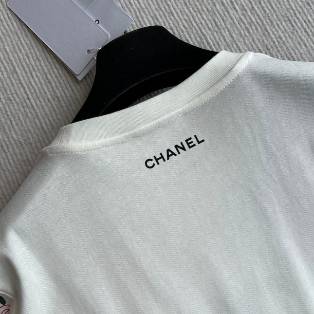 CHANEL OFF-WHITE LOGO PRINT T-SHIRT