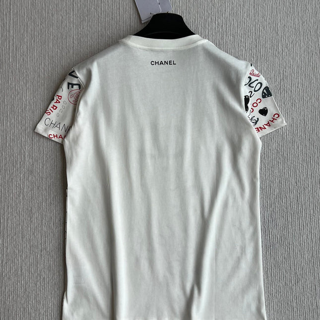 CHANEL OFF-WHITE LOGO PRINT T-SHIRT