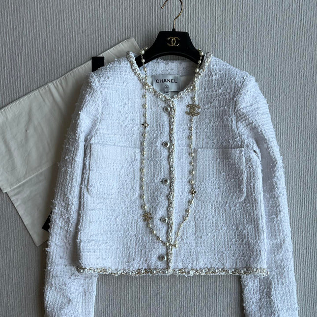 Chanel 25P Cardigan White Tweed With Pearl 234889