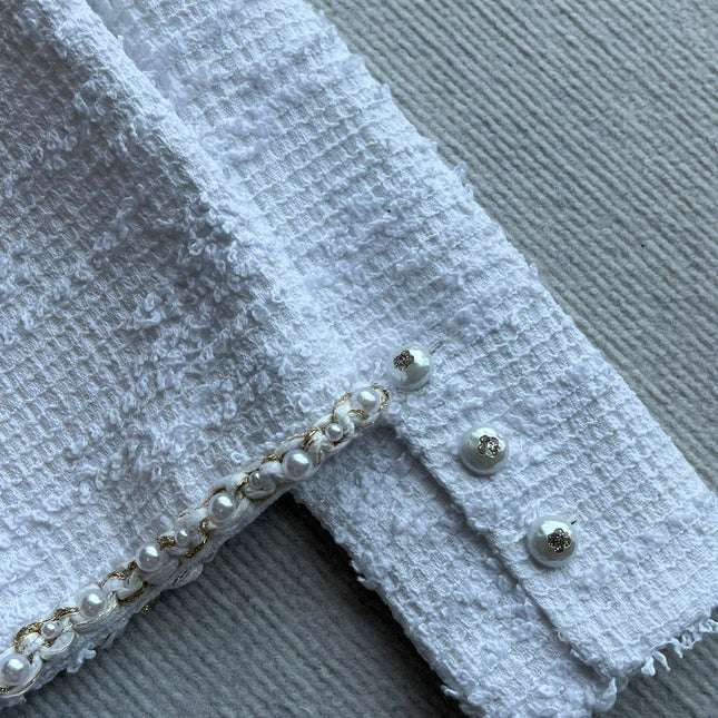 Chanel 25P Cardigan White Tweed With Pearl 234889